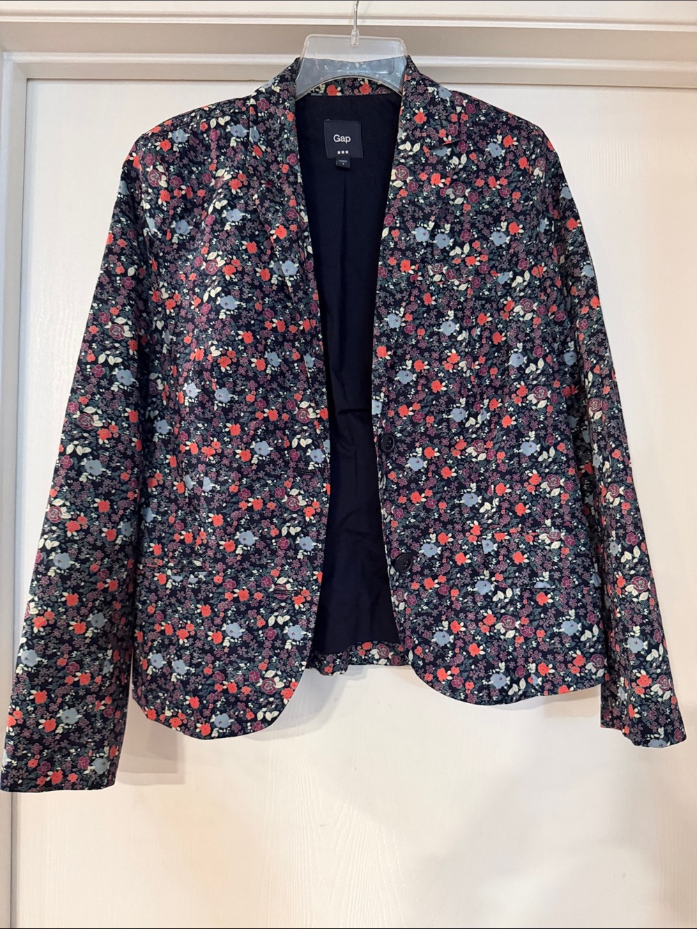 GAP Navy Floral Open-Front Blazer with Red & Pink Flowers